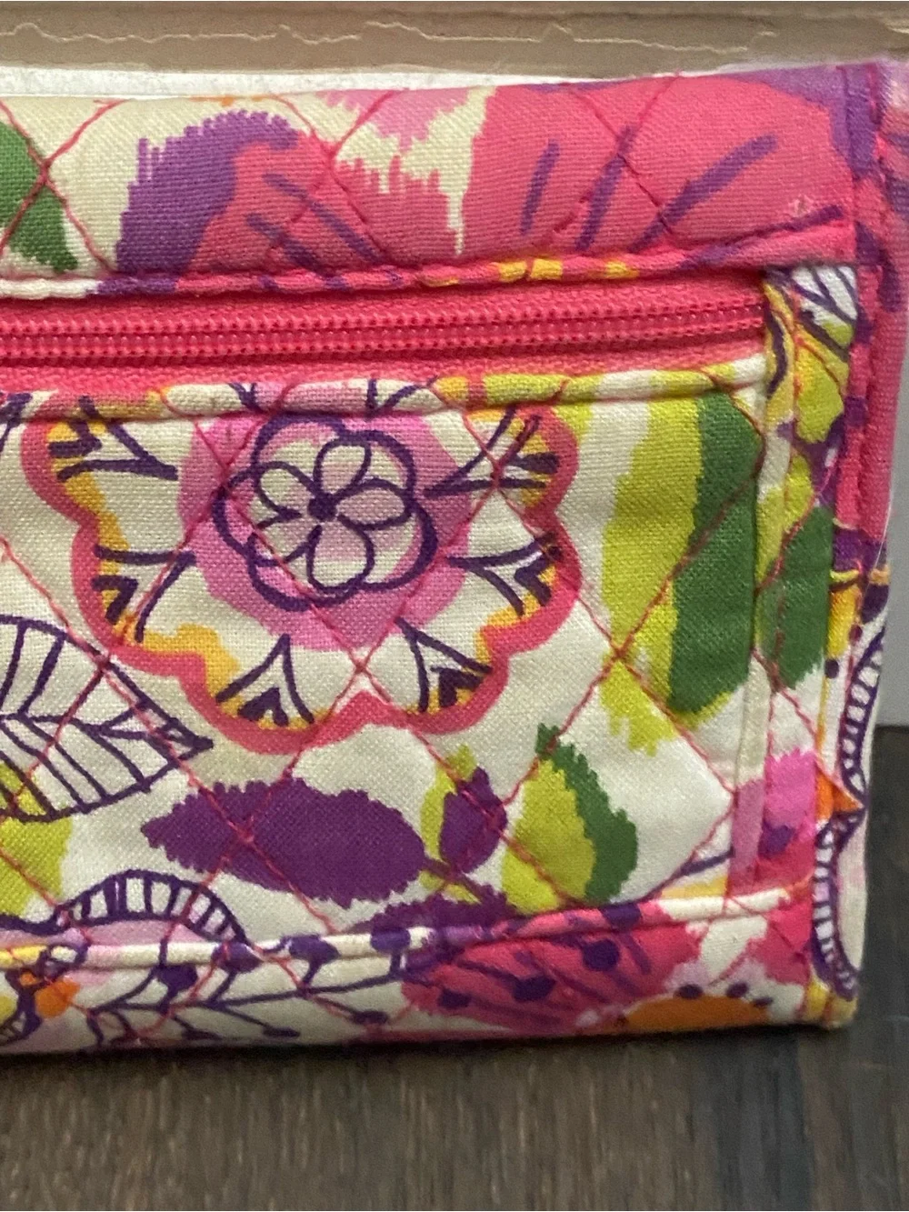 Vera Bradley Retired Print Floral Clementine Tri-fold Wallet Quilted Fabric